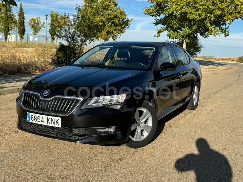 SKODA Superb 2.0 TDI Active