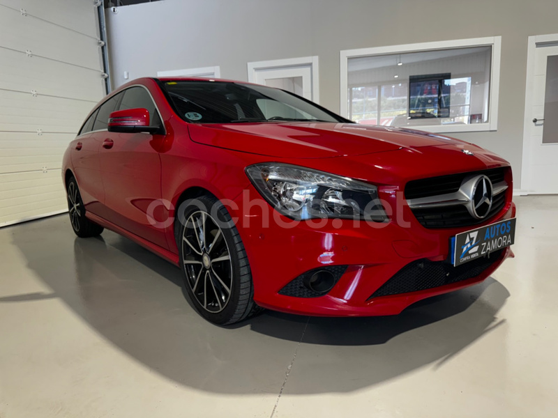 MERCEDES-BENZ Clase CLA CLA 200 d Urban Shooting Brake