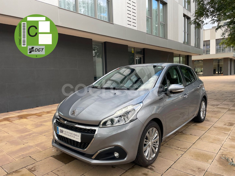 PEUGEOT 208 5P Signature 1.2L PureTech 60KW 82CV 5p.