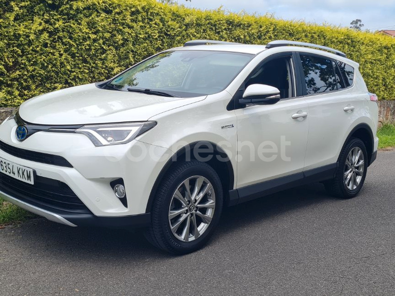 TOYOTA Rav4 2.5l 220H Advance Plus 4WD