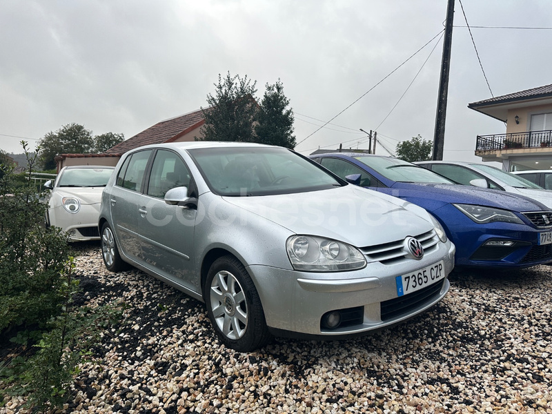 VOLKSWAGEN Golf 2.0 TDI Sportline