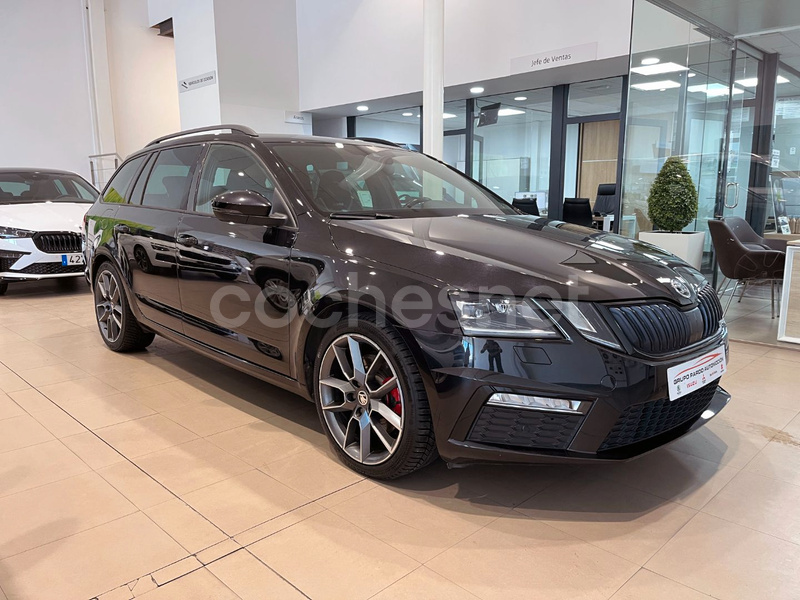 SKODA Octavia Combi 2.0 TDI DSG RS