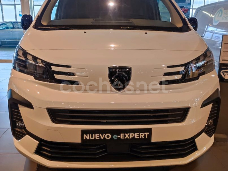PEUGEOT e-Traveller Business Elect Bat 75kWh Standard