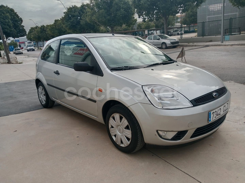 FORD Fiesta 1.4 Trend Coupe