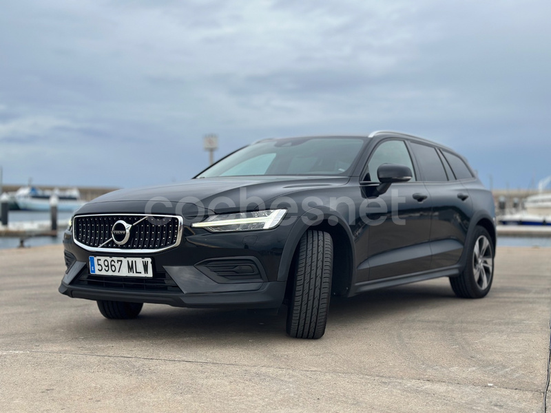 VOLVO V60 Cross Country 2.0 D4 Auto AWD