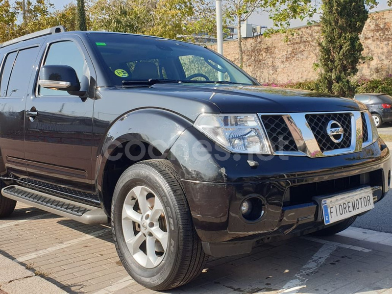 NISSAN Pathfinder 2.5 dCi LE 7 plazas