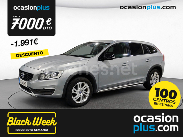 VOLVO V60 Cross Country 2.0 D3 Momentum Auto