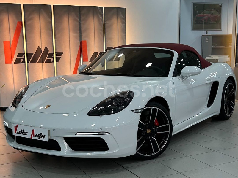 PORSCHE 718 Boxster