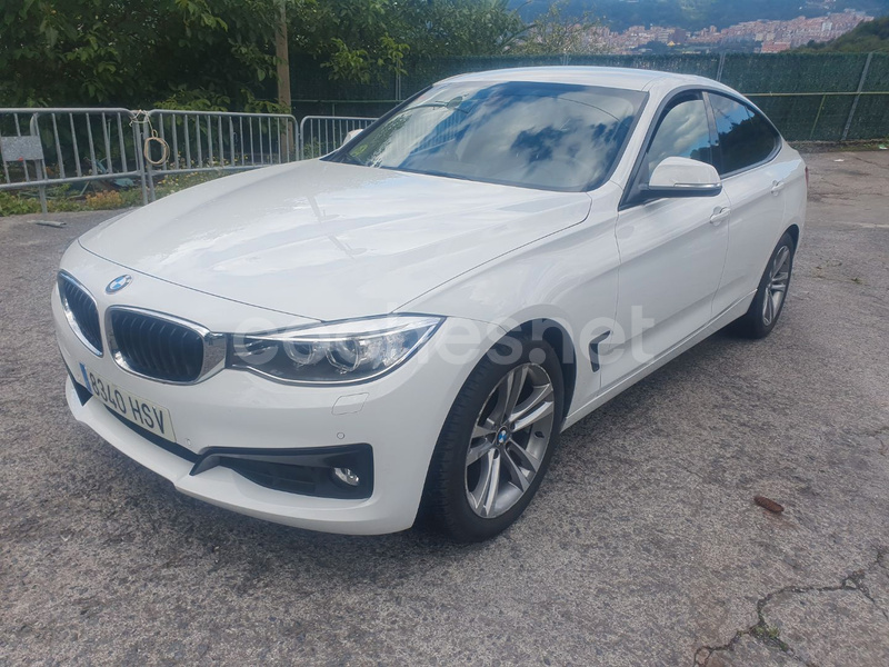 BMW Serie 3 320d Essential Edition