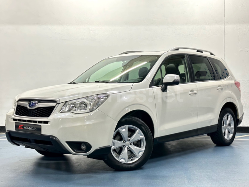 SUBARU Forester 2.0 Lineartronic Executive Plus