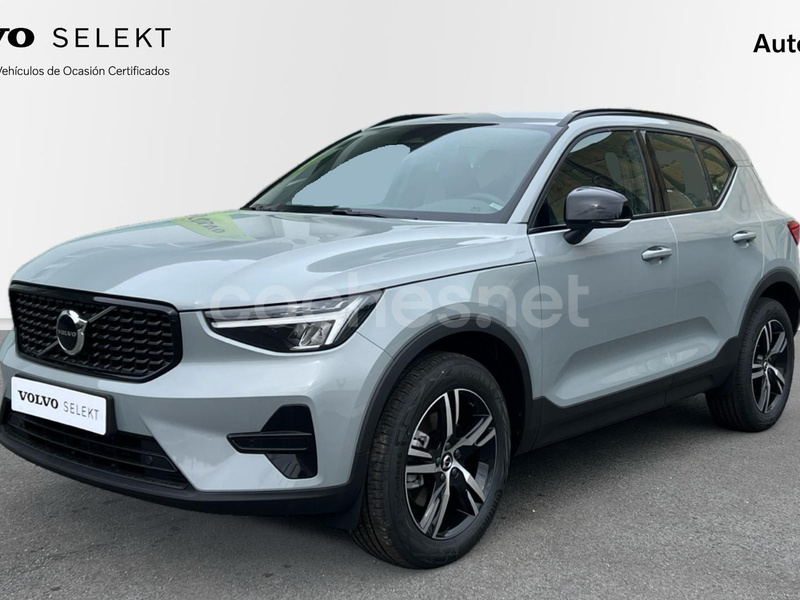 VOLVO XC40 2.0 B3 G Plus Dark Auto