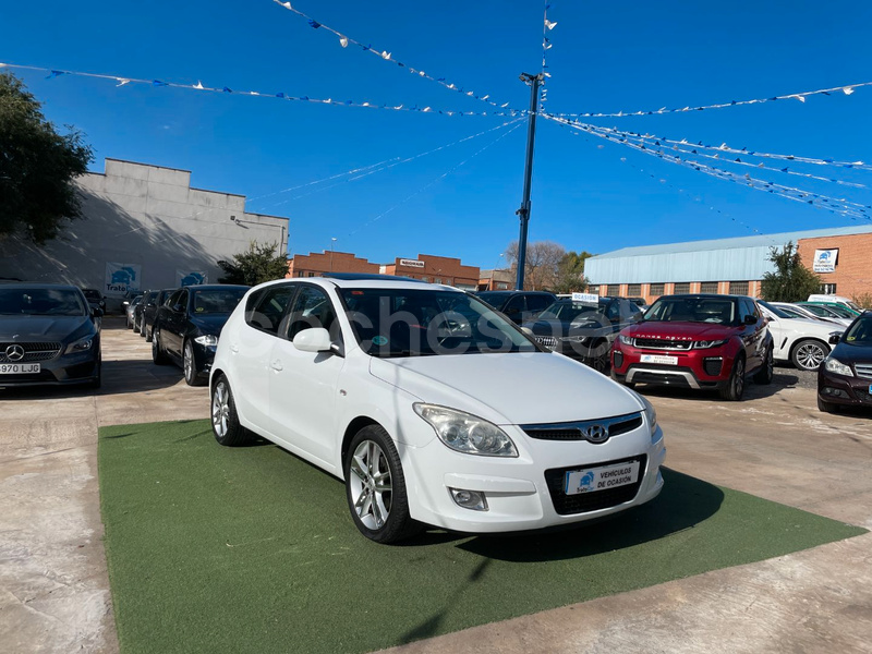 HYUNDAI i30 2.0 CVVT Premium