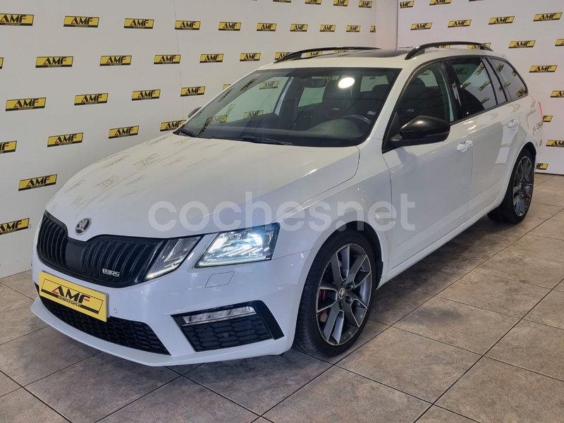 SKODA Octavia Combi 2.0 TDI CR DSG 4x4 RS