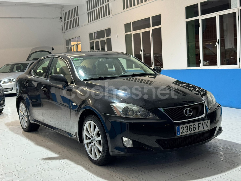 LEXUS IS220d Luxury