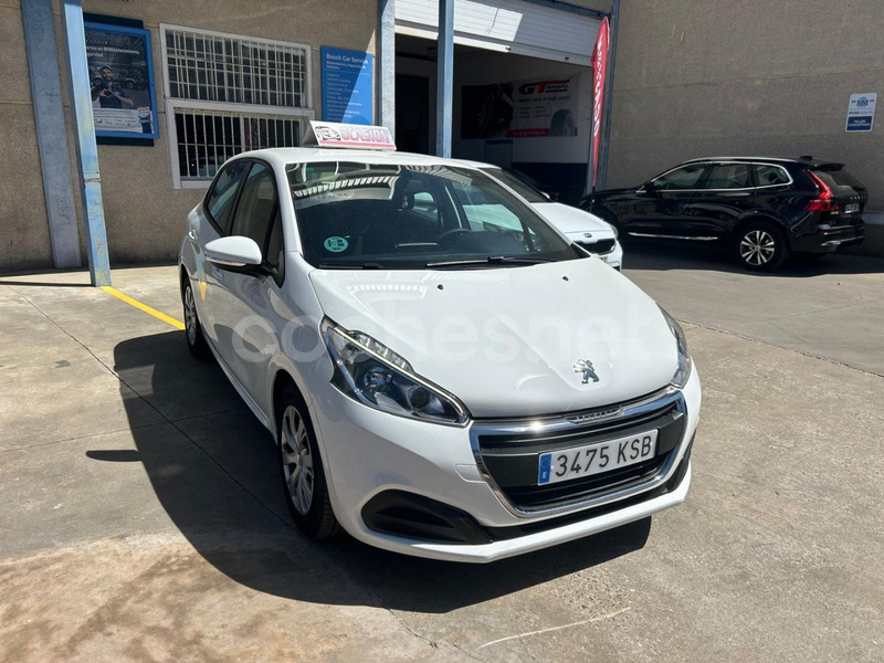 PEUGEOT 208 ACTIVE BlueHDi