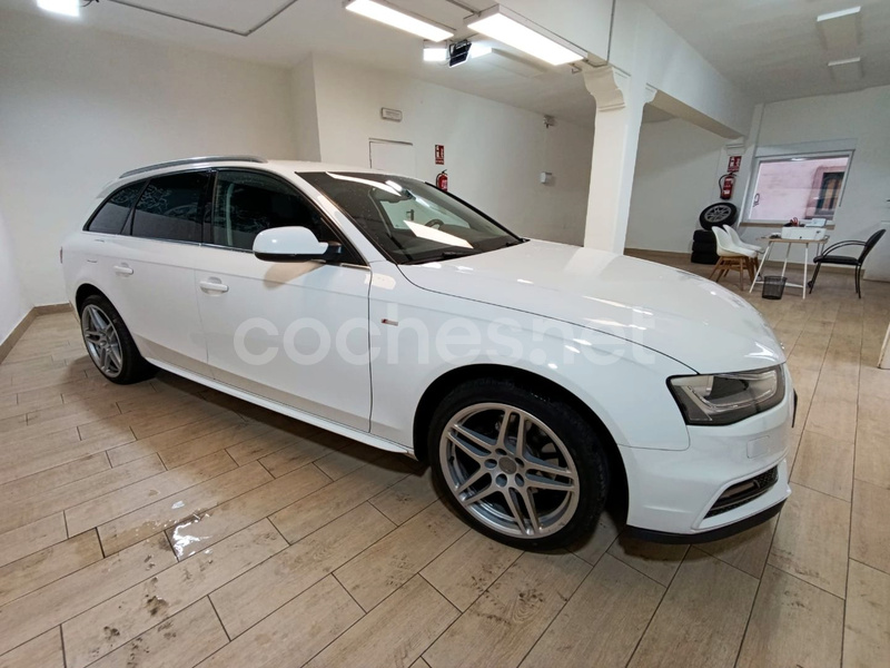 AUDI A4 Avant 2.0 TDI S line edition