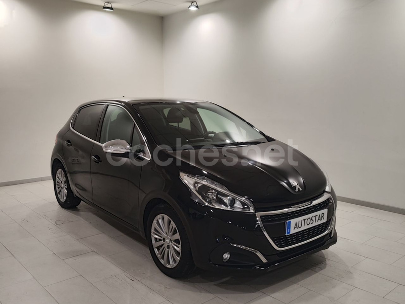 PEUGEOT 208 ALLURE 1.2L PureTech