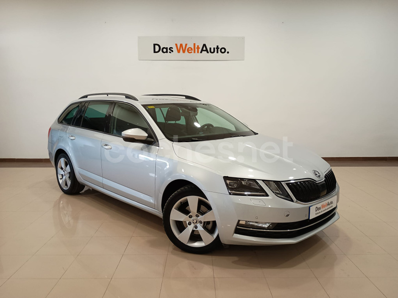 SKODA Octavia Combi 2.0 TDI CR DSG Style