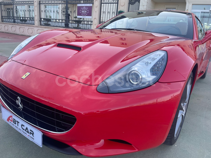 FERRARI California 4.3 V8 4 plazas