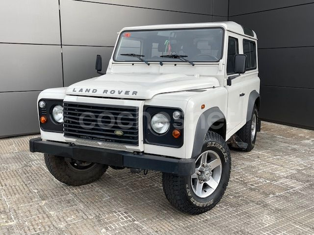 LAND-ROVER Defender 90 SW S