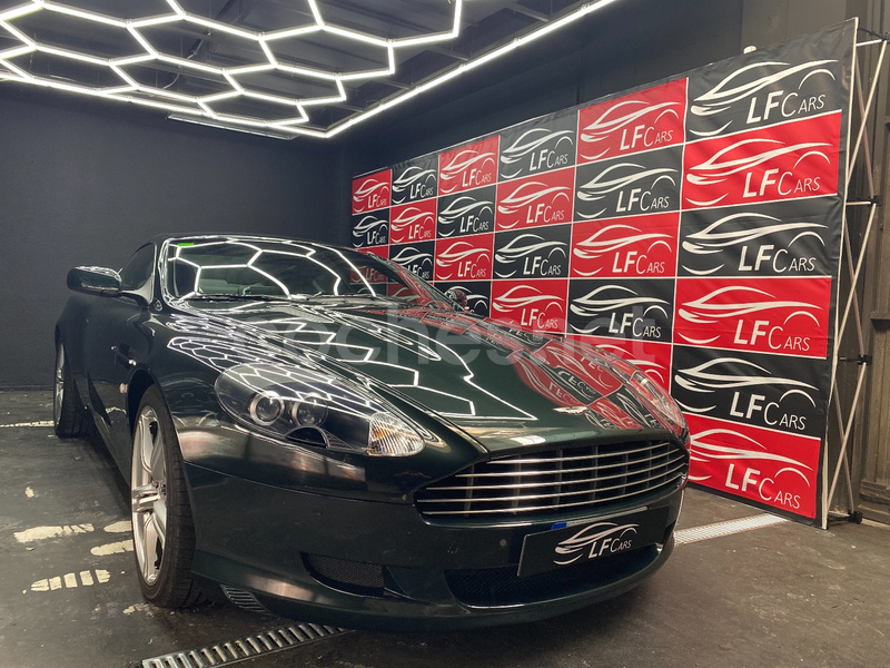 ASTON MARTIN DB9 Coupe Touchtronic 2