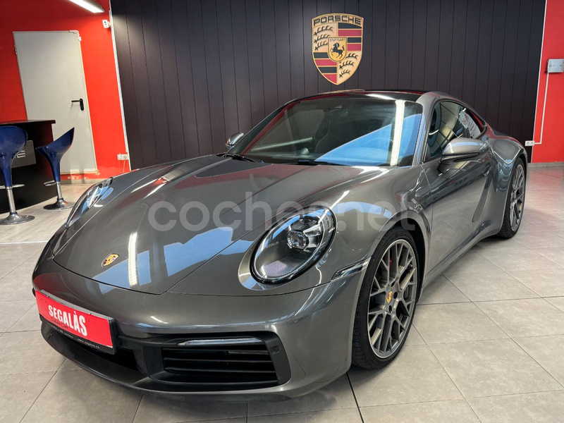 PORSCHE 911 Carrera 4S