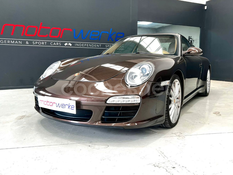 PORSCHE 911 Carrera 4S Coupe A.M.09