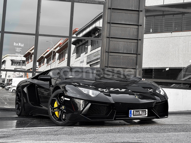 LAMBORGHINI Aventador 6.5 V12 LP 7004