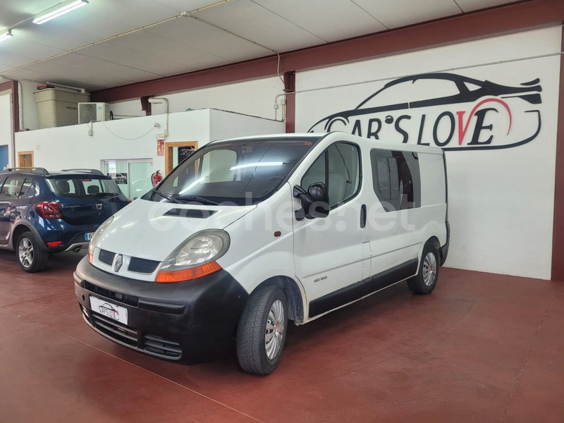 RENAULT Trafic 1.9DCI100 Passenger Authentique