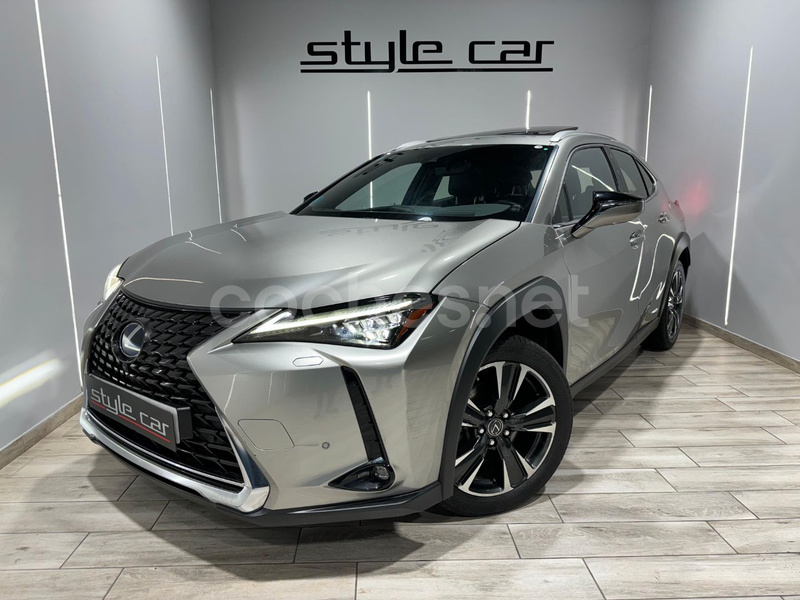 LEXUS UX 2.0 250h Luxury 4WD