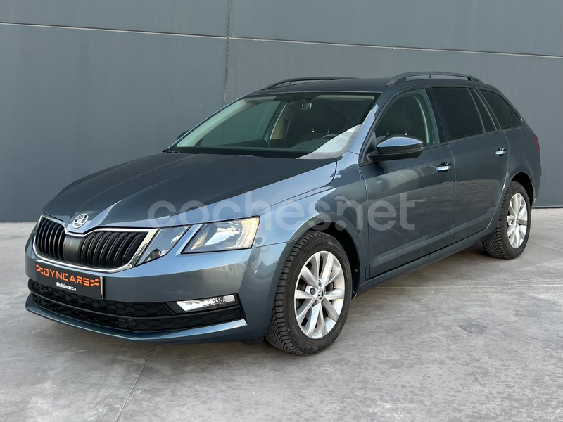 SKODA Octavia Combi 1.6 TDI DSG Ambition