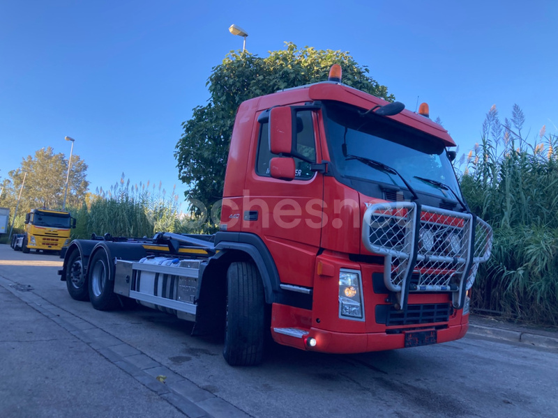 VOLVO fm 440 gancho portacontenedores corto entre ejes