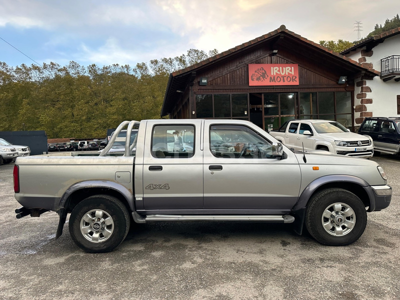 NISSAN Pick-up 2.5 TD DOUBLE CAB NAVARA