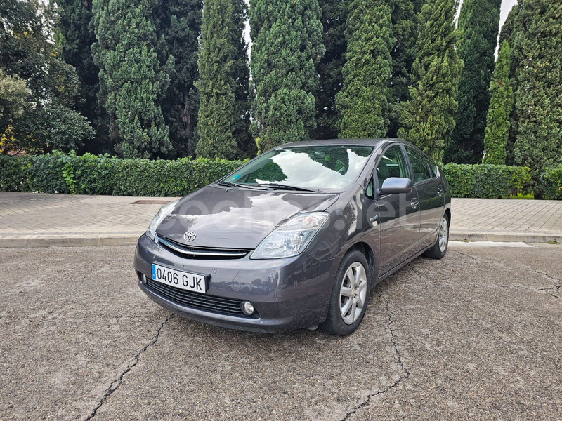 TOYOTA Prius 1.5 VVTi SOL HSD