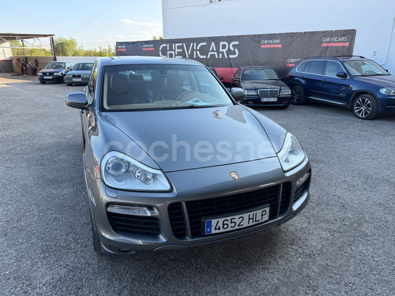 PORSCHE Cayenne GTS