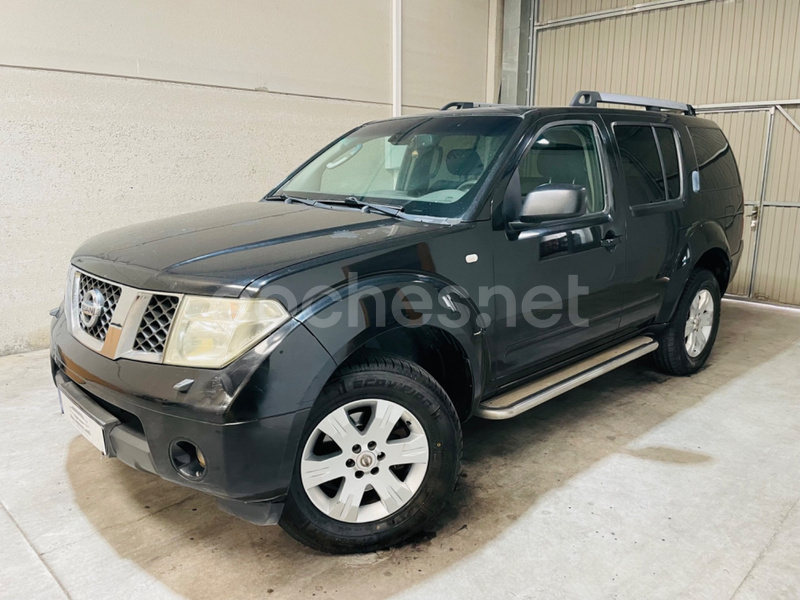 NISSAN Pathfinder 2.5 dCi LE 7 plazas