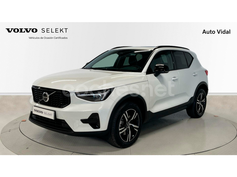 VOLVO XC40 2.0 B4 G Plus Dark Auto