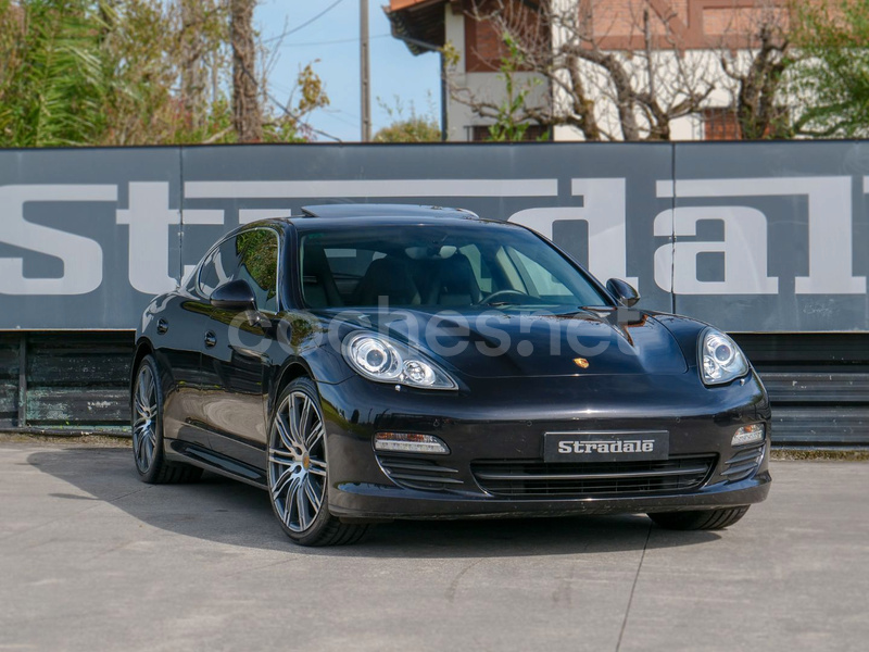 PORSCHE Panamera S