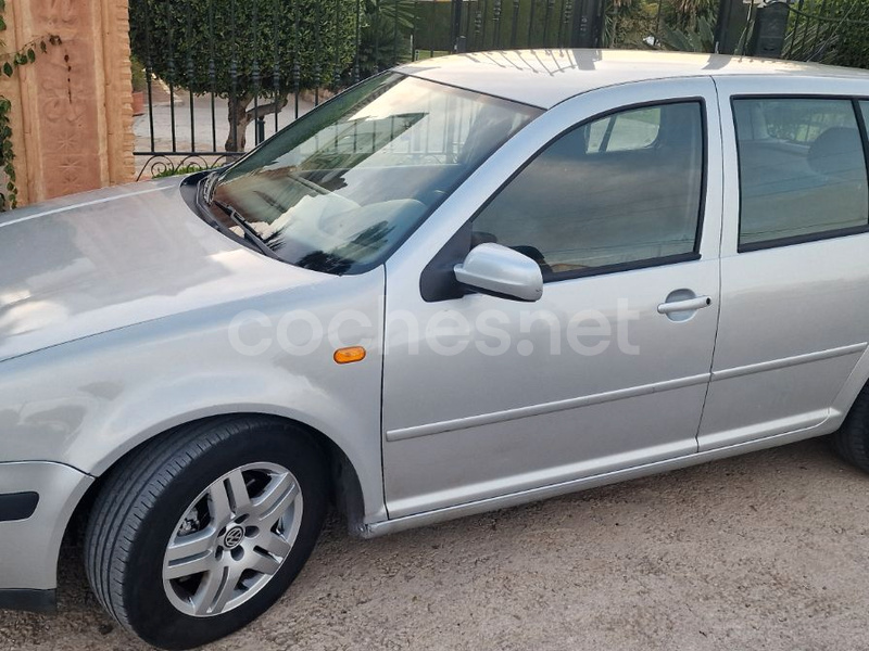 VOLKSWAGEN Golf 1.9 TDi Advance