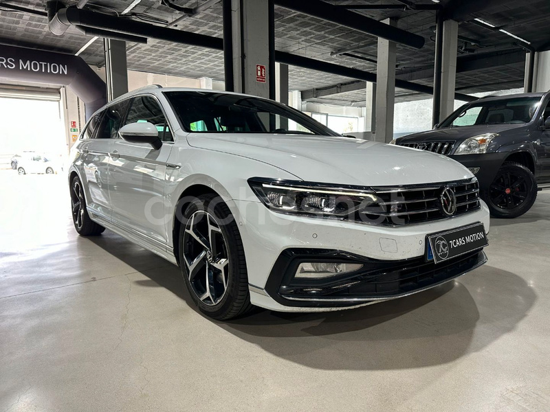 VOLKSWAGEN Passat Variant RLine 2.0 TDI DSG