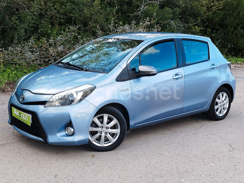 TOYOTA Yaris Hybrid Active