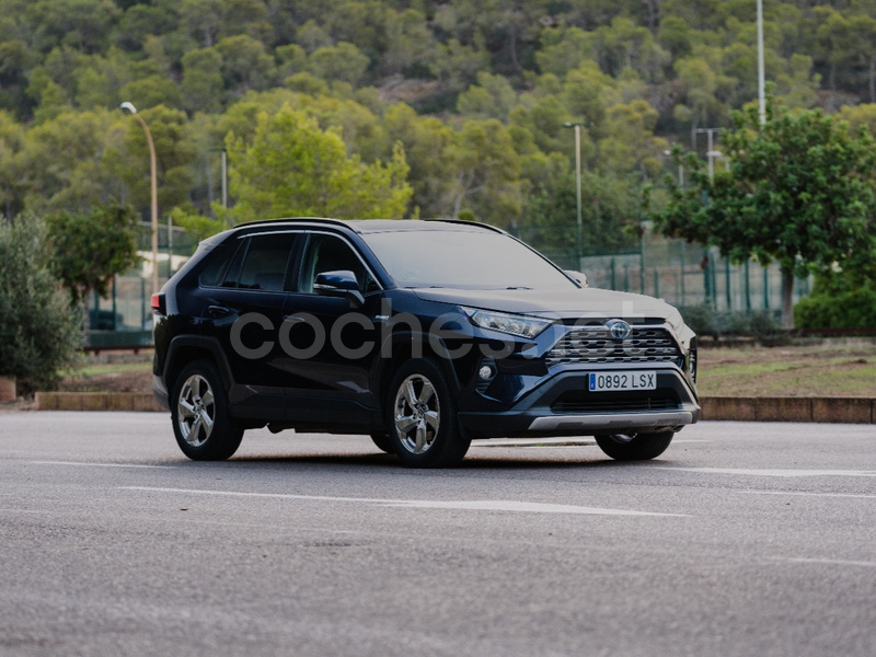 TOYOTA Rav4 2.5l 220H Business