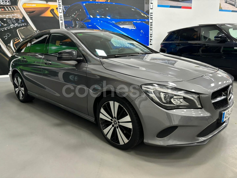 MERCEDES-BENZ Clase CLA CLA 200 d Shooting Brake