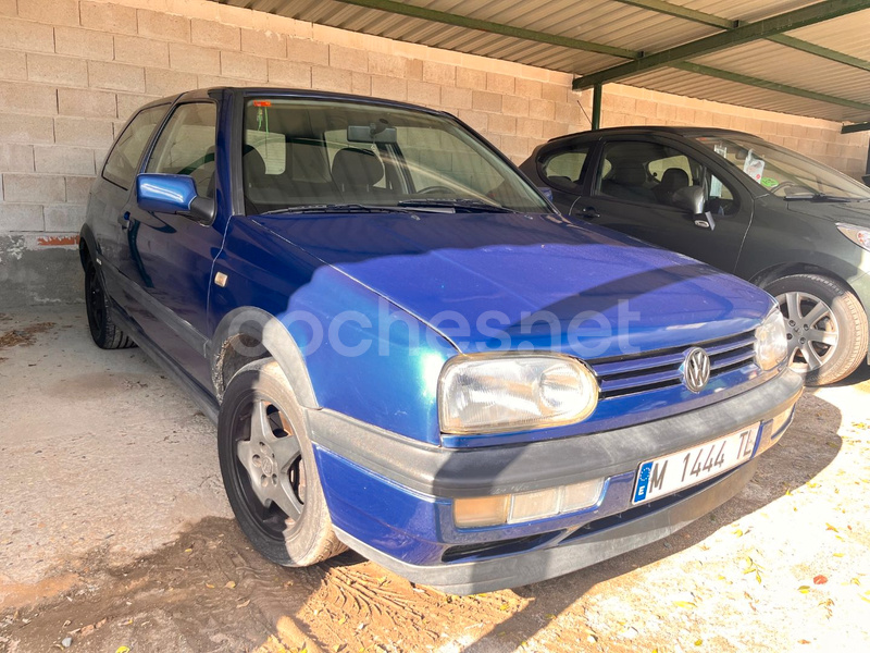 VOLKSWAGEN Golf 2.0 GTI EDITION