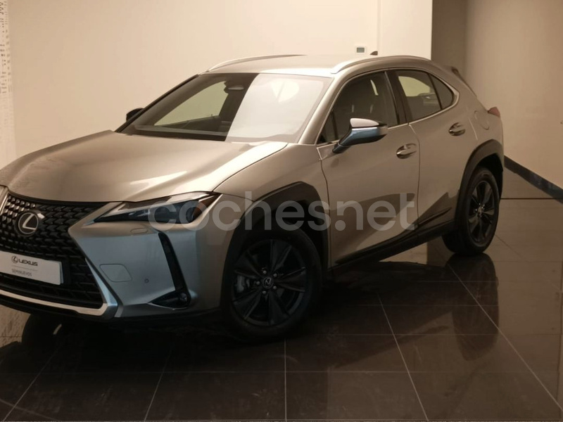 LEXUS UX 2.0 300h UX Plus