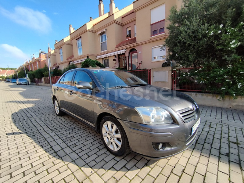 TOYOTA Avensis 2.2 D4D Clean Power Executive