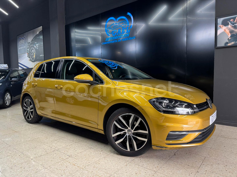 VOLKSWAGEN Golf Advance 1.0 TSI Variant