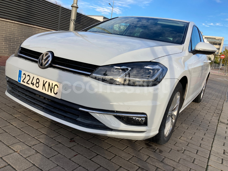 VOLKSWAGEN Golf Advance 1.6 TDI