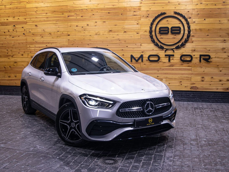 MERCEDES-BENZ GLA GLA 200 D