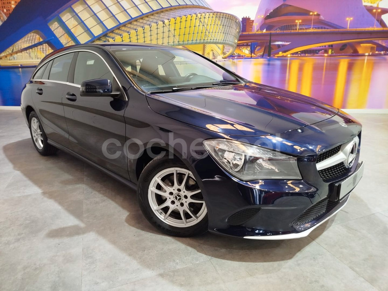 MERCEDES-BENZ Clase CLA CLA 200 d Shooting Brake